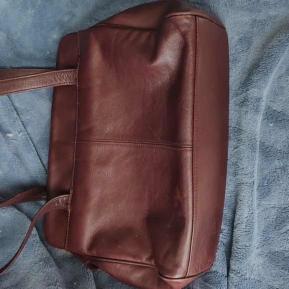 Vintage Etienne Aigner dark brown leather shoulder bag. EUC Preloved - Picture 8 of 16